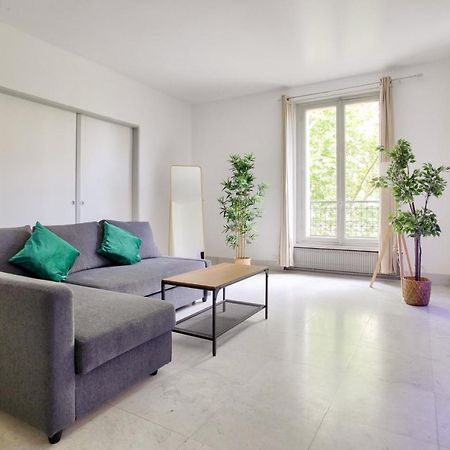 2 Bedrooms Tour Eiffel Rapp ปารีส ภายนอก รูปภาพ