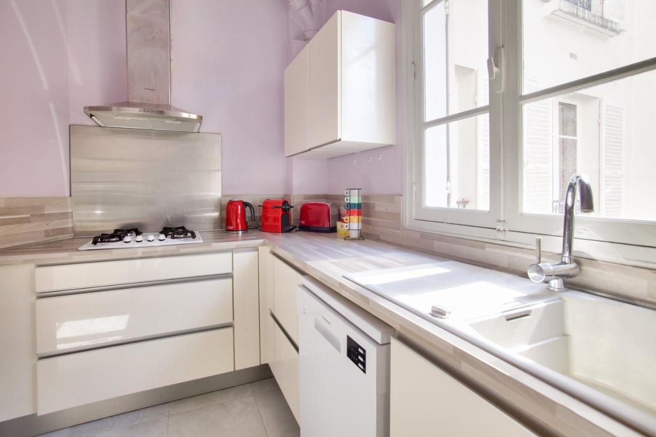 2 Bedrooms Tour Eiffel Rapp ปารีส ภายนอก รูปภาพ